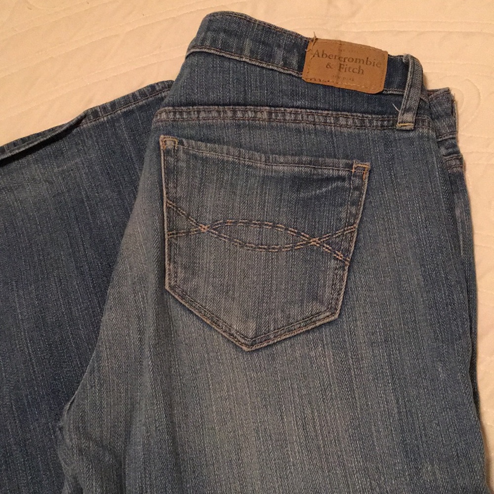 A&F Jeans 2L